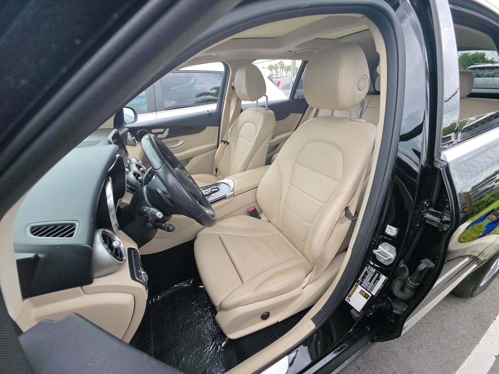 2018 Mercedes-Benz GLC GLC 300 RWD