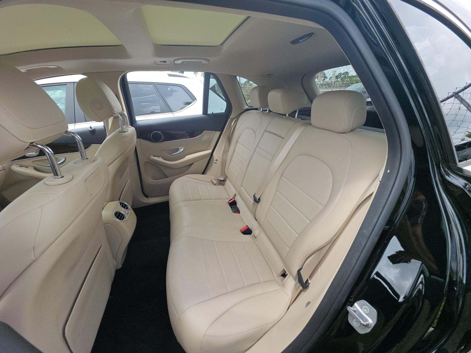 2018 Mercedes-Benz GLC GLC 300 RWD