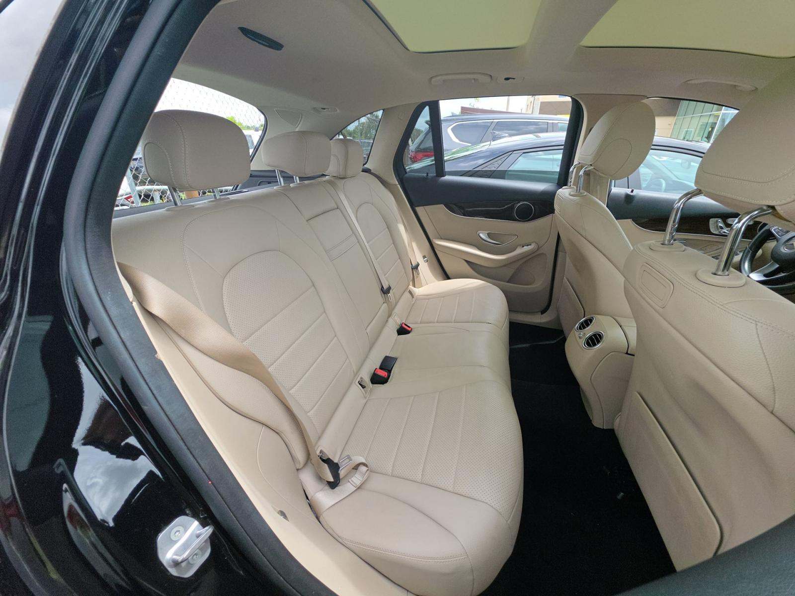 2018 Mercedes-Benz GLC GLC 300 RWD