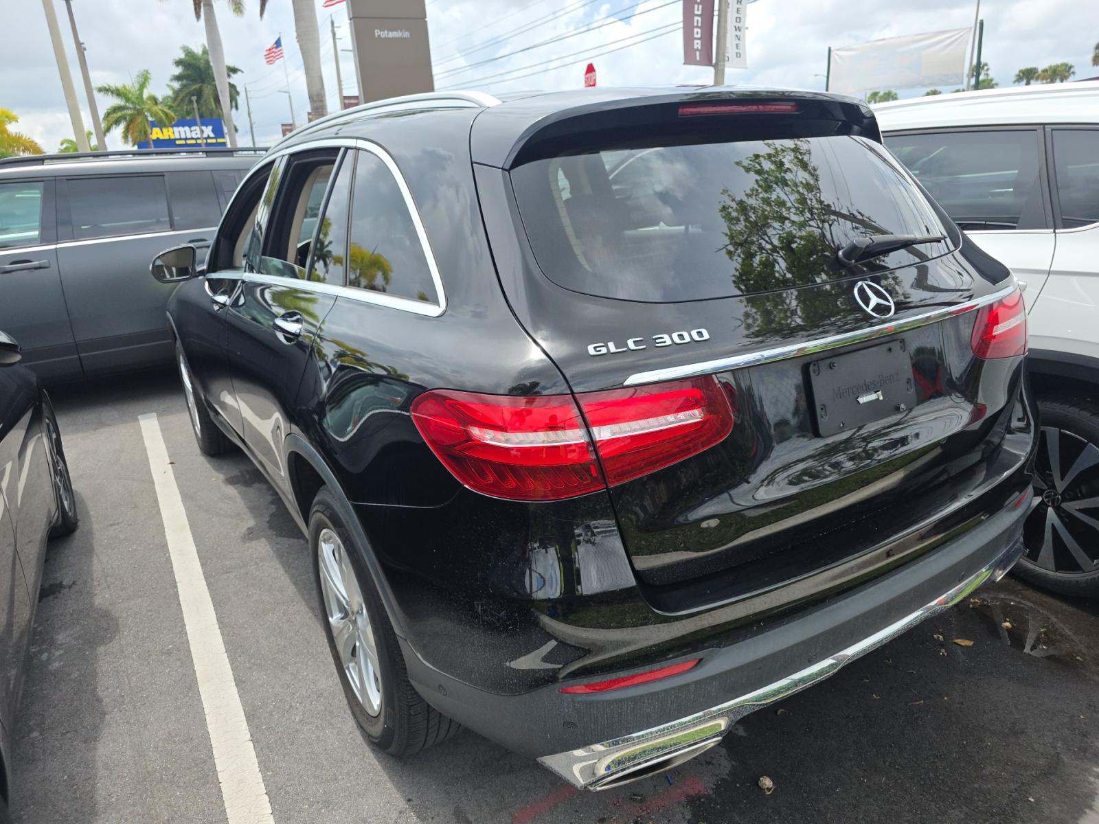 2018 Mercedes-Benz GLC GLC 300 RWD