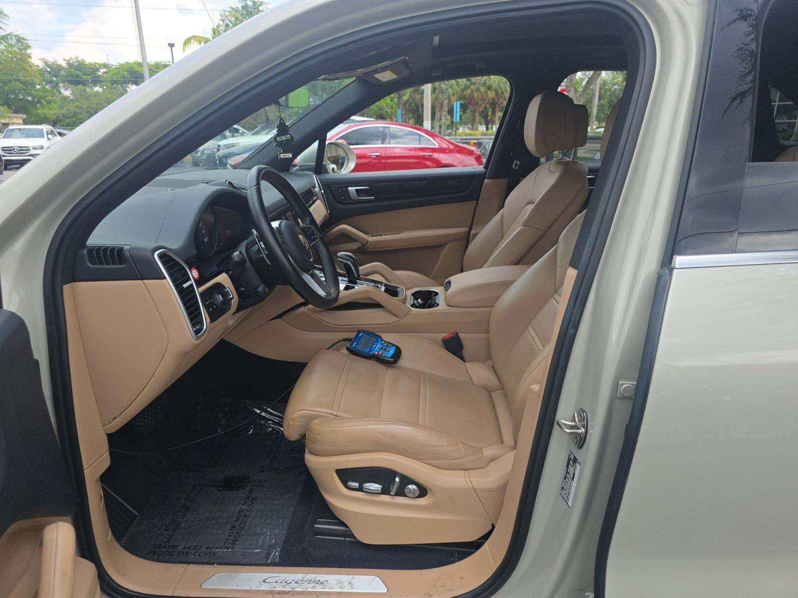 PORSCHE CAYENNE - 6