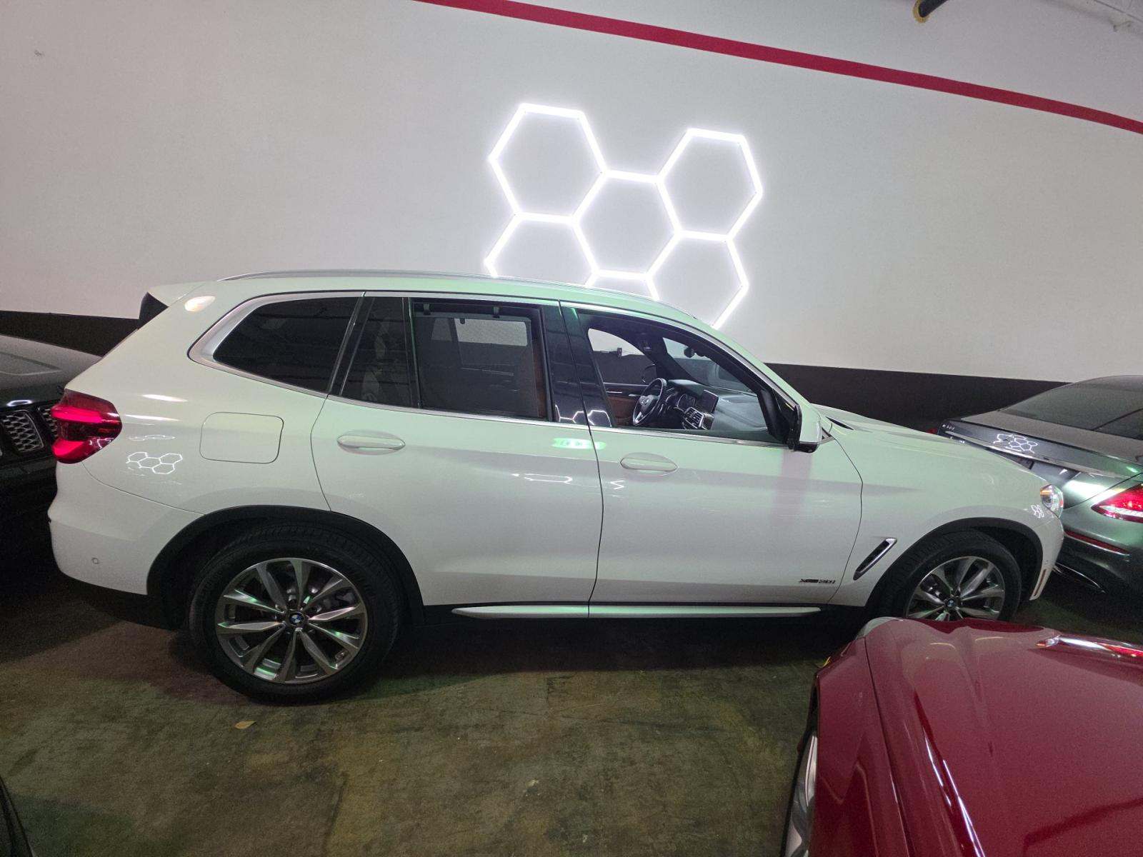 2018 BMW X3 xDrive30i AWD