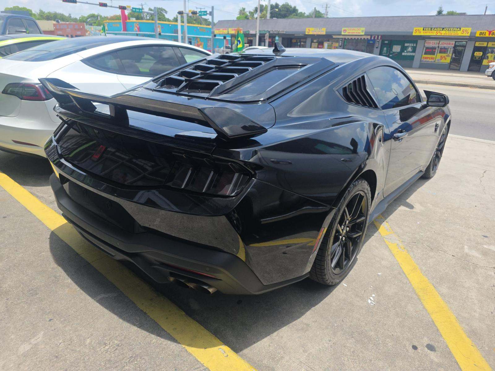 2024 Ford Mustang EcoBoost RWD