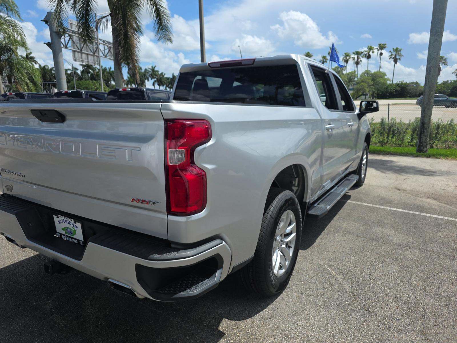 2021 Chevrolet Silverado 1500 RST AWD