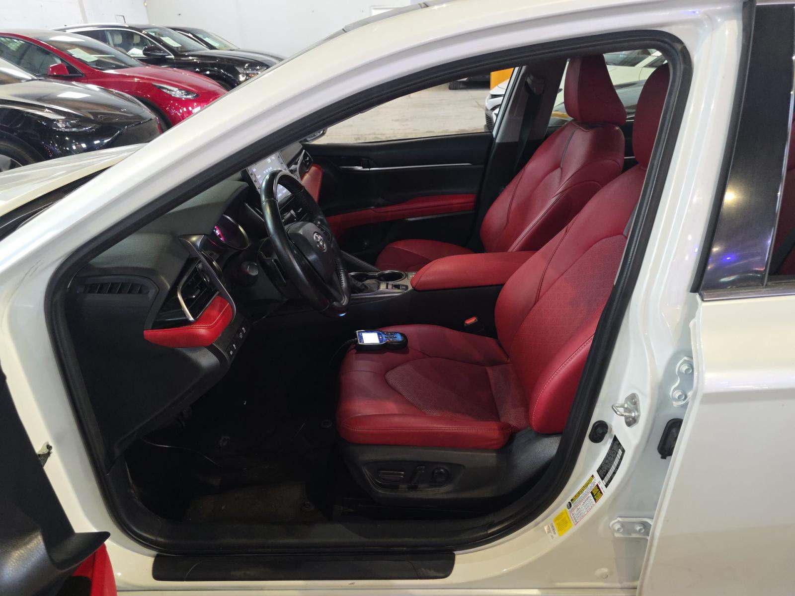 TOYOTA CAMRY - 6