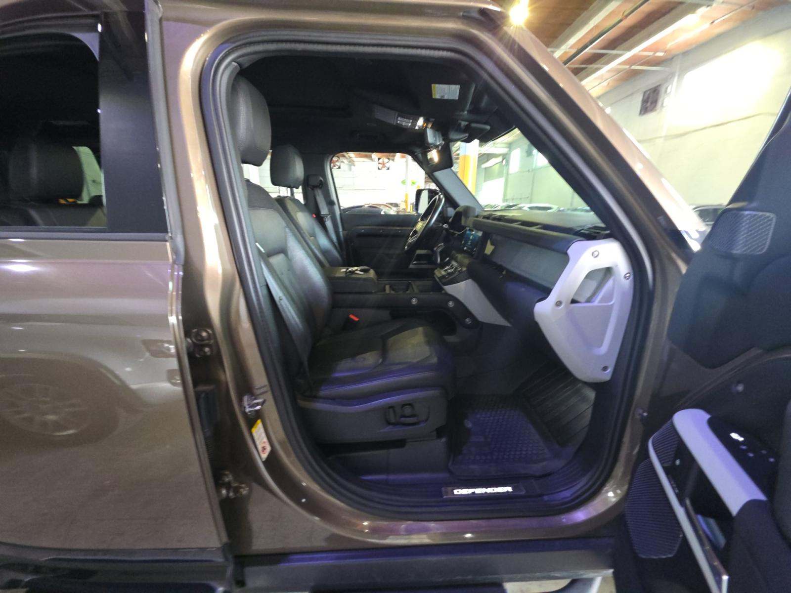 2021 Land Rover Defender 110 X-Dynamic SE AWD