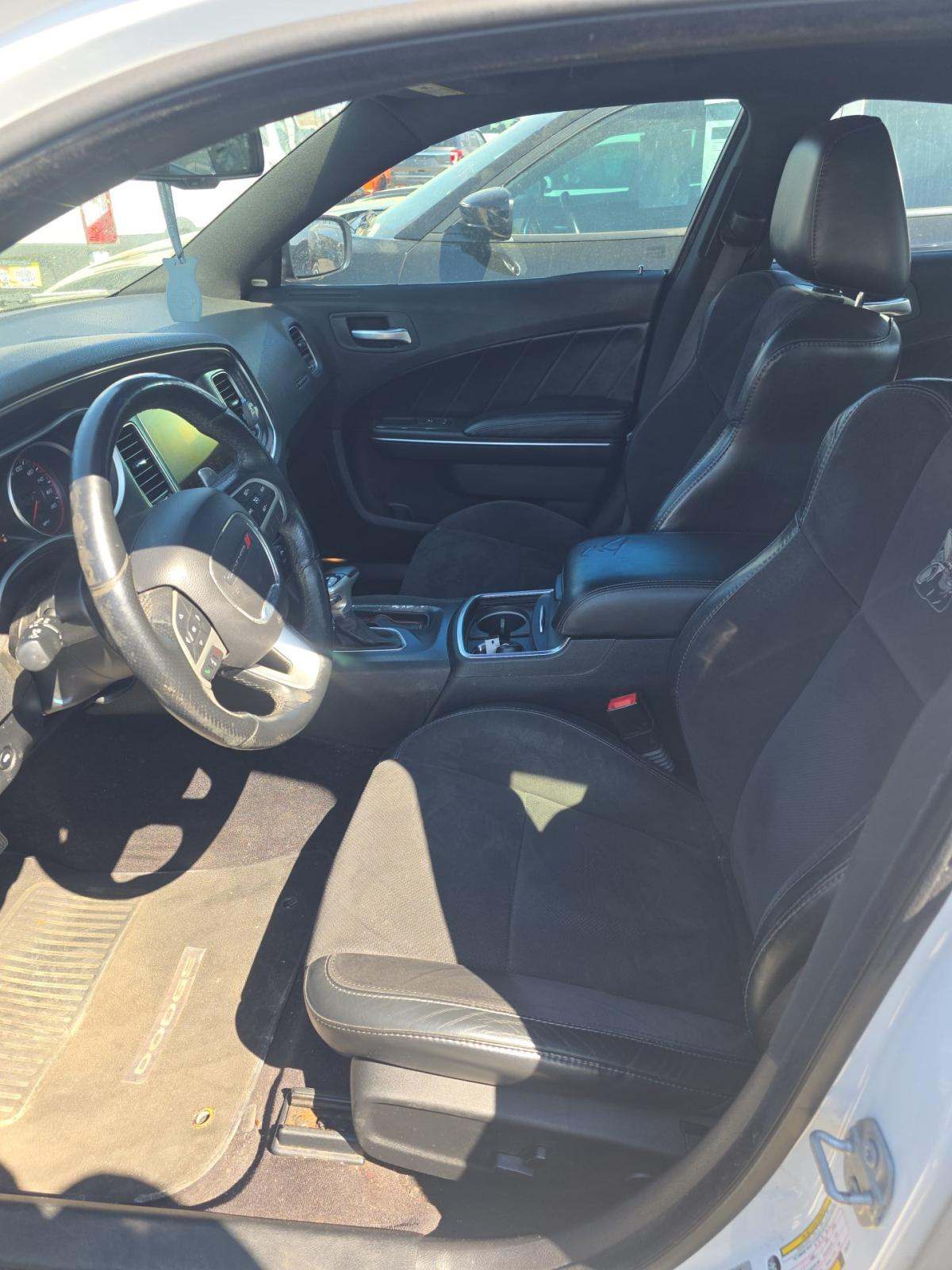 DODGE CHALLENGER - 6