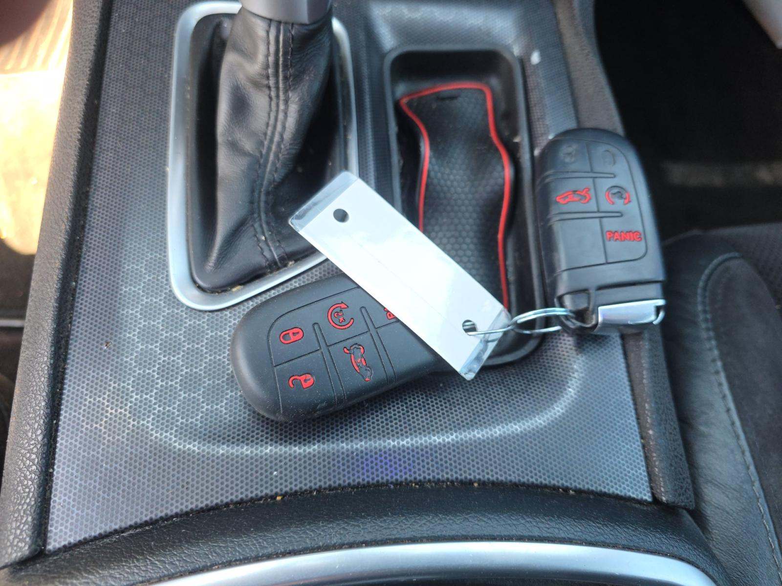 DODGE CHALLENGER - 8