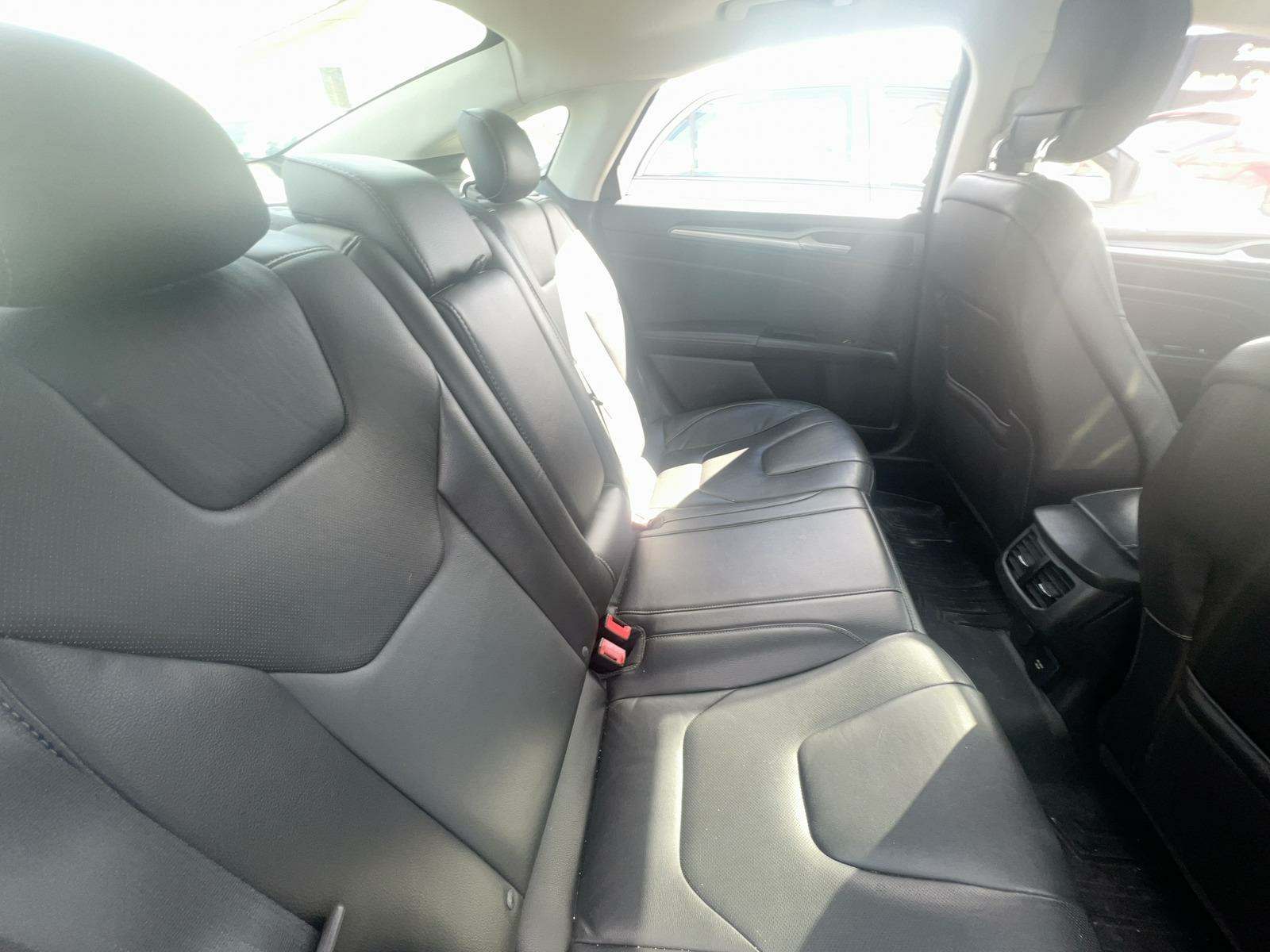 2014 Ford Fusion Hybrid Titanium FWD