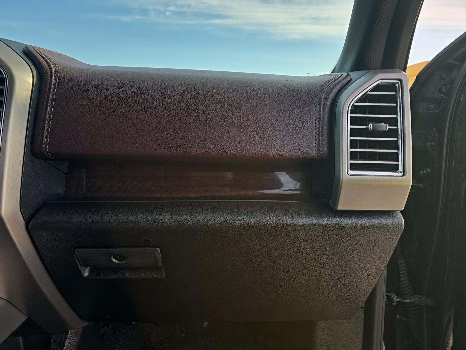 2015 Ford F-150 Platinum AWD