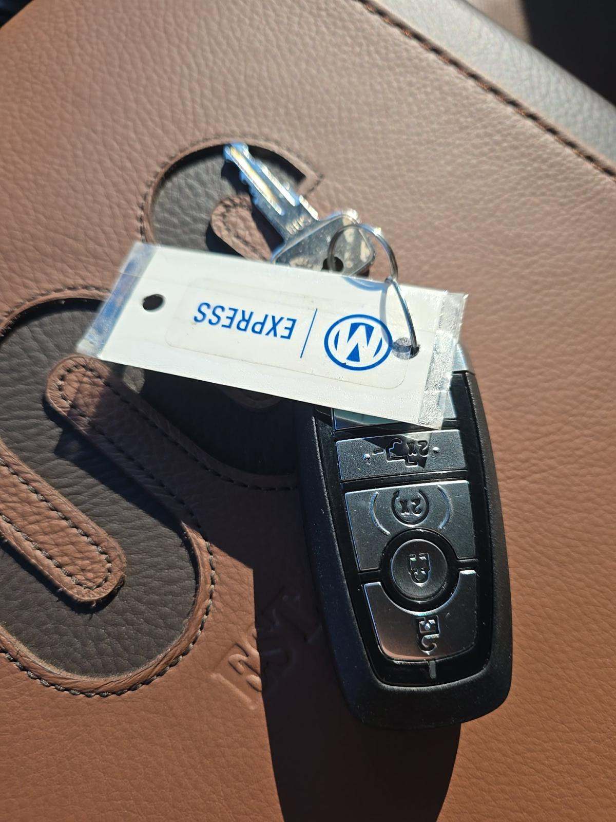 2025 Ford F-150 Hybrid King Ranch AWD