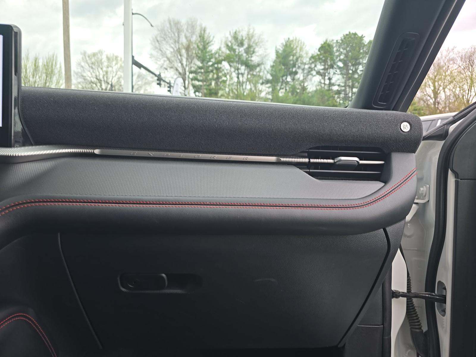 2025 Ford Explorer ST-Line AWD