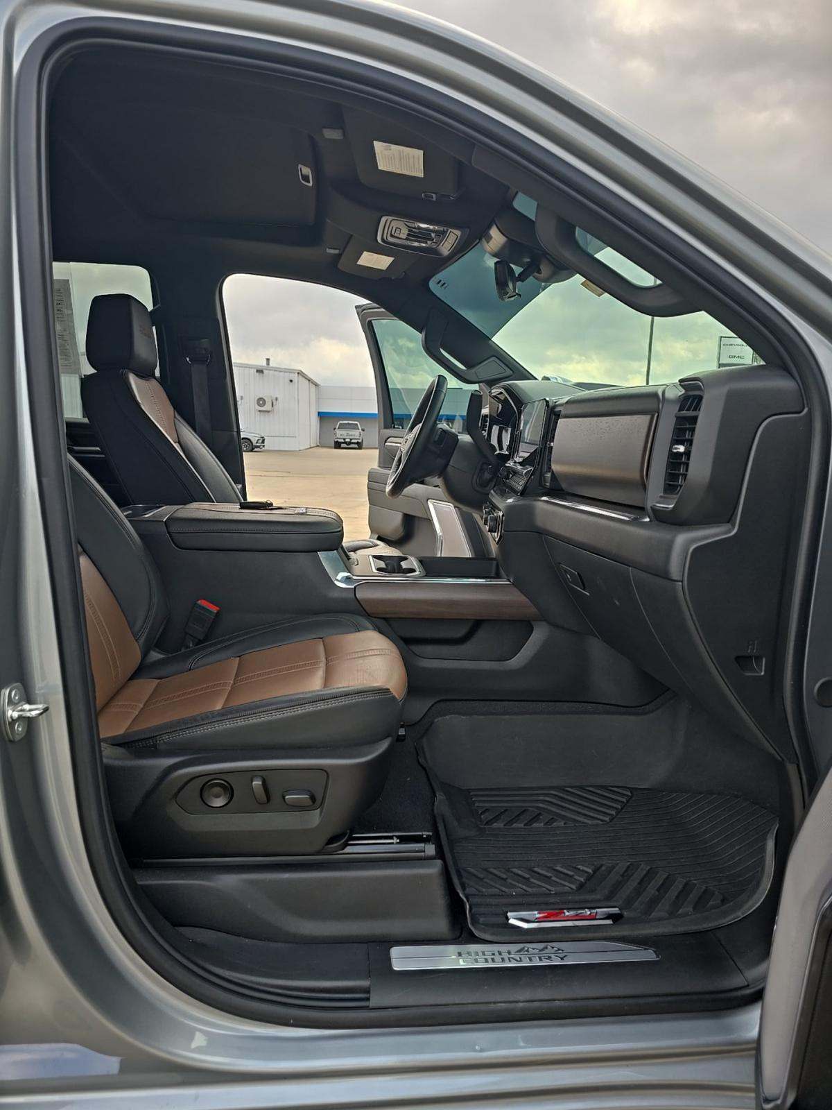 2024 Chevrolet Silverado 3500HD High Country AWD