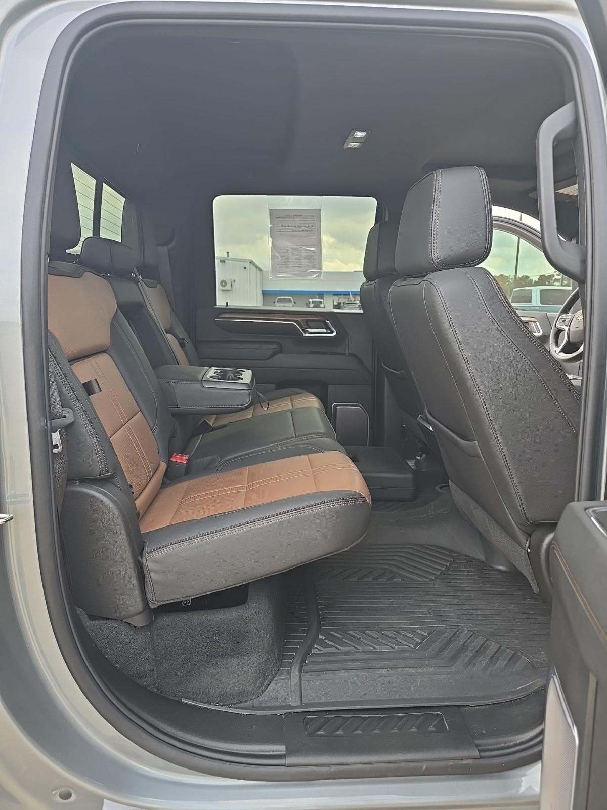 2024 Chevrolet Silverado 3500HD High Country AWD