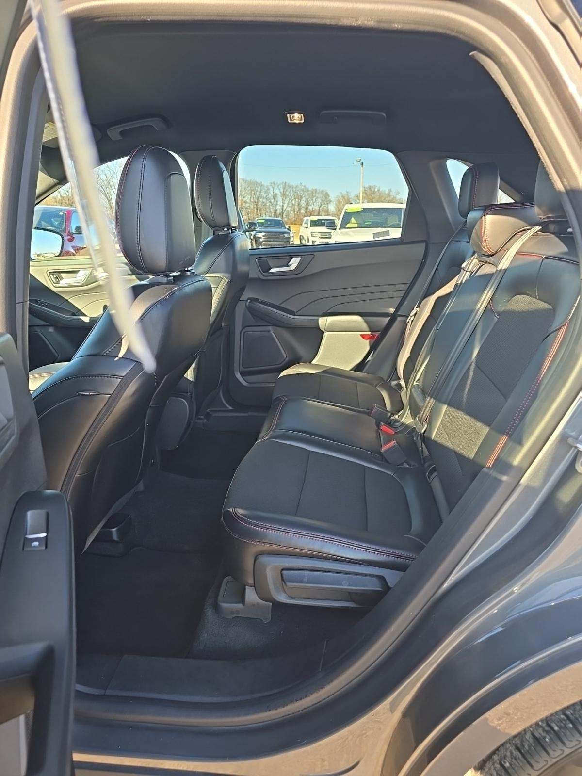 FORD ESCAPE - 9