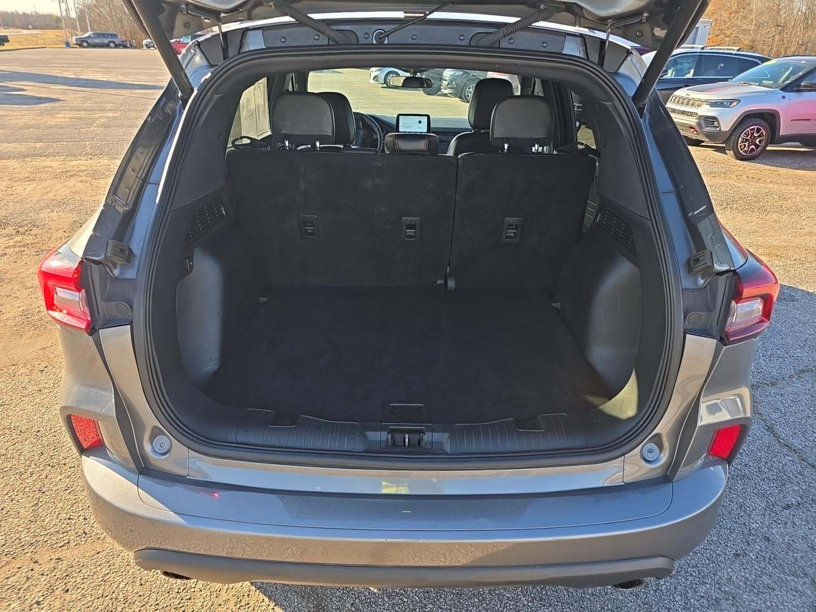 FORD ESCAPE - 10