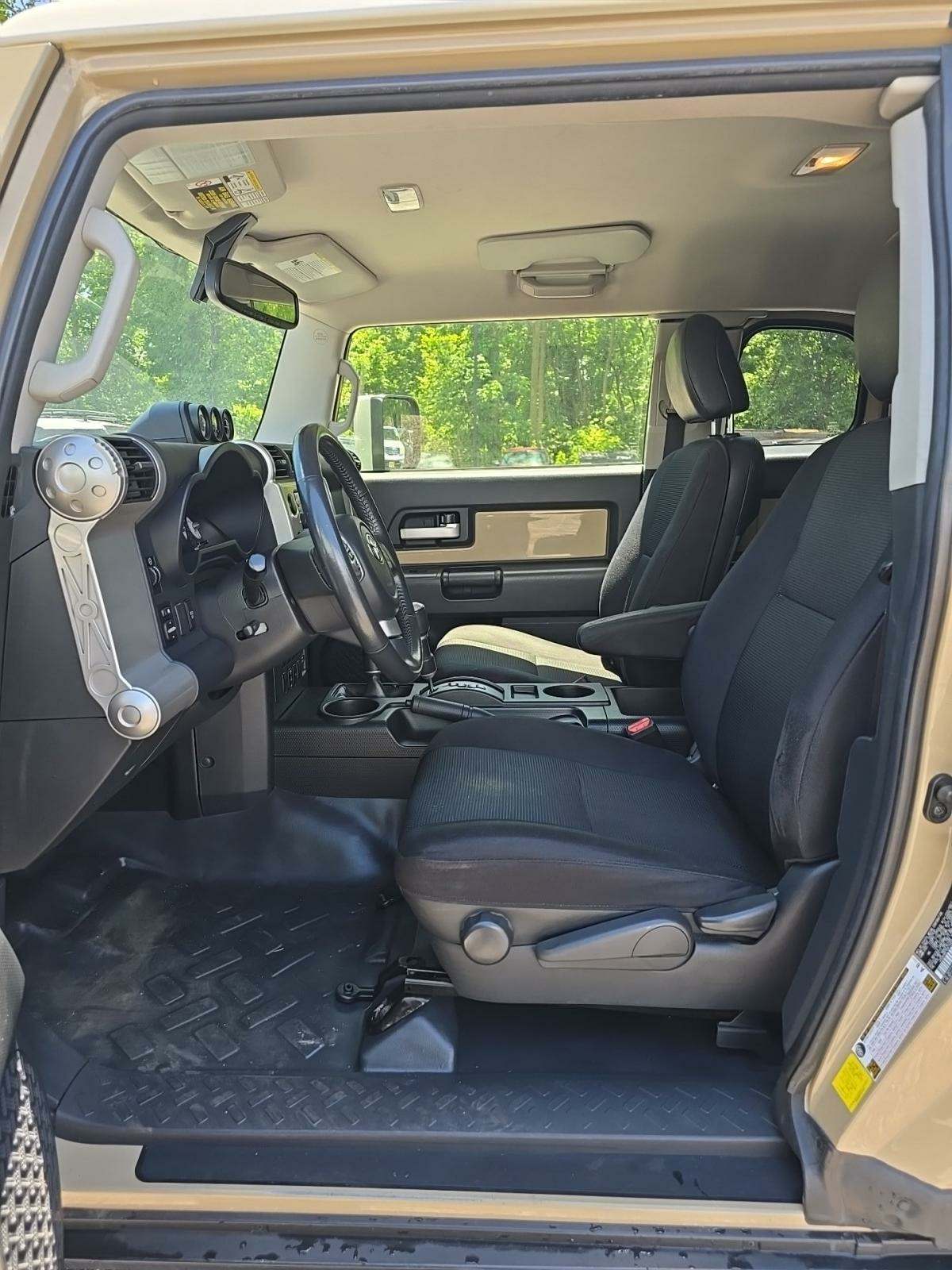 2013 Toyota FJ Cruiser Base AWD