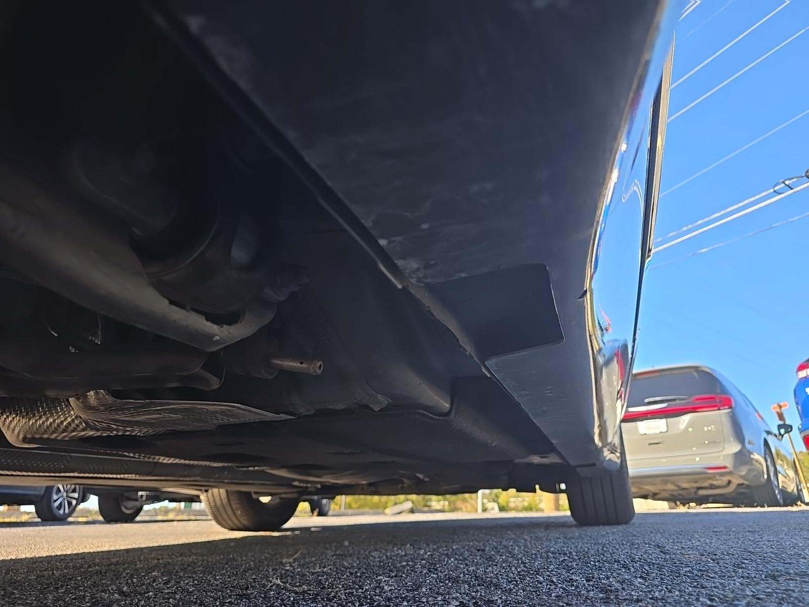 2023 Chrysler Pacifica Limited FWD