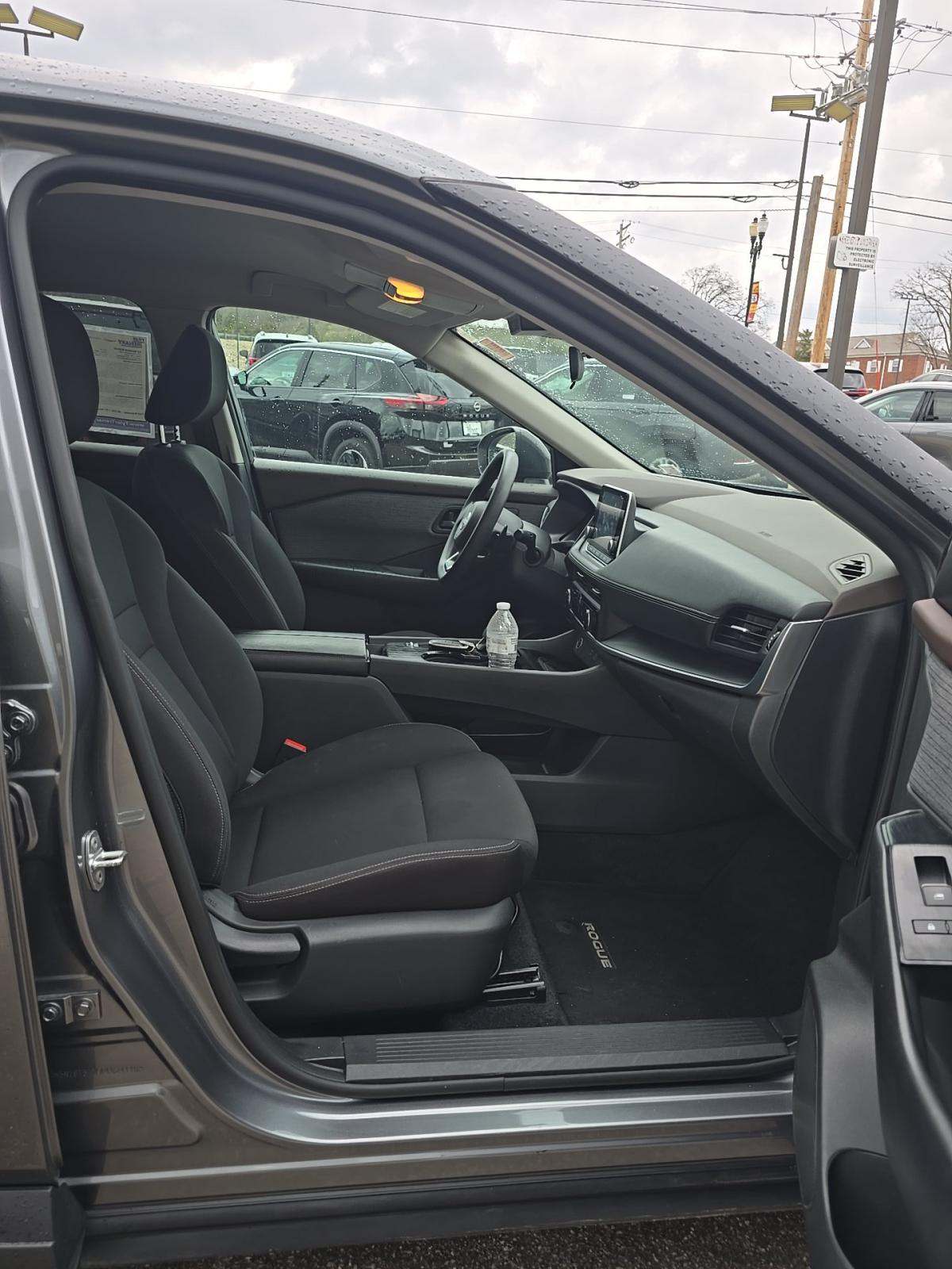 2023 Nissan Rogue S FWD