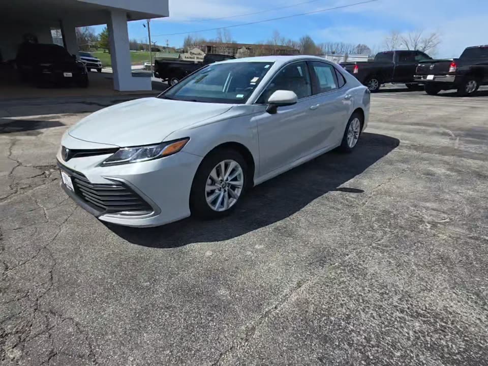 2023 Toyota Camry LE FWD