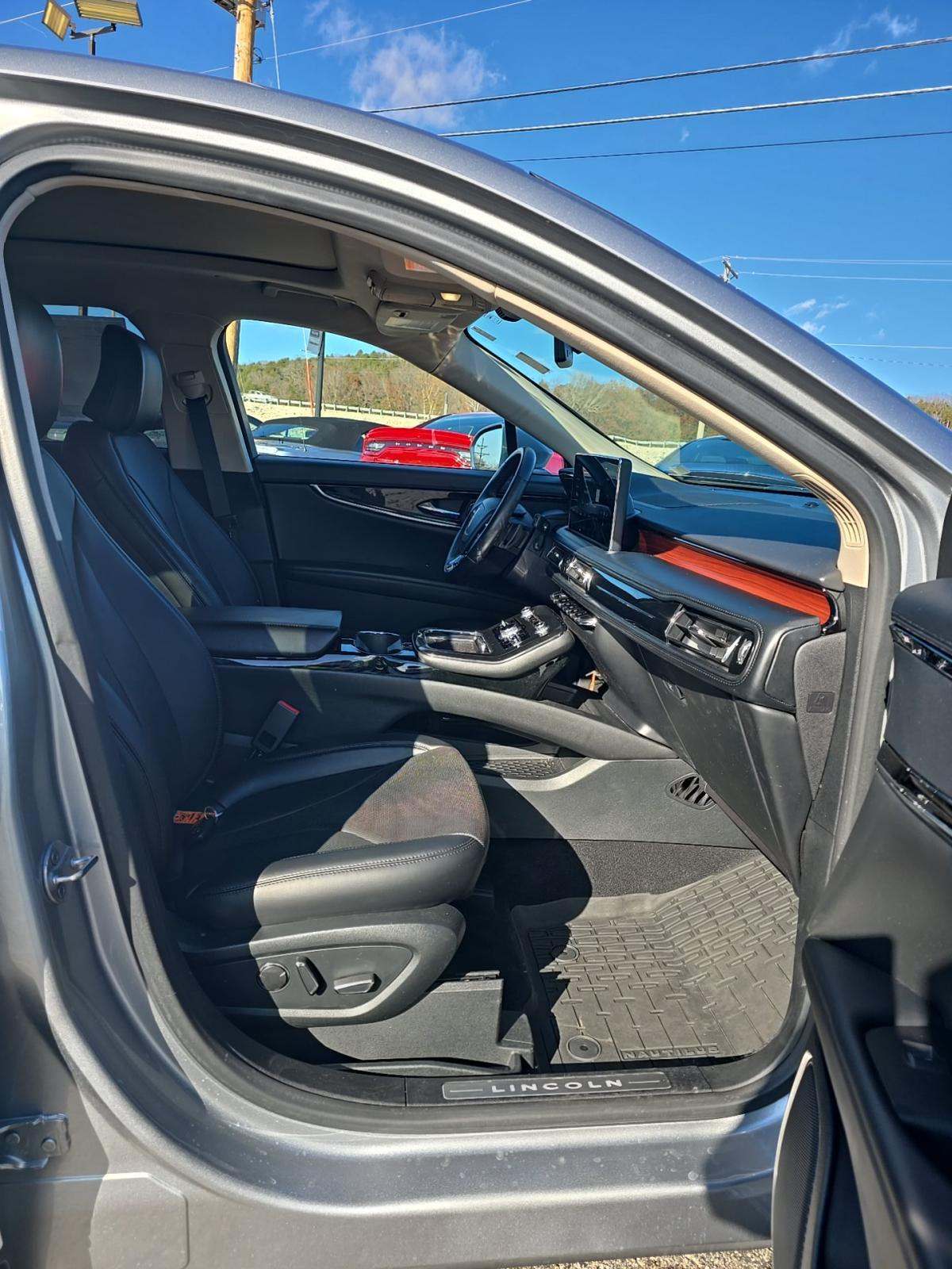 2022 Lincoln Nautilus Reserve AWD