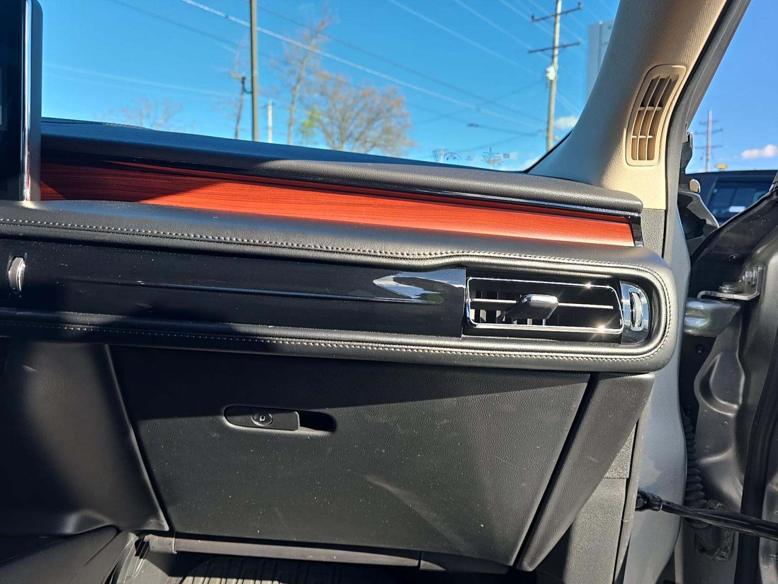 2022 Lincoln Nautilus Reserve AWD