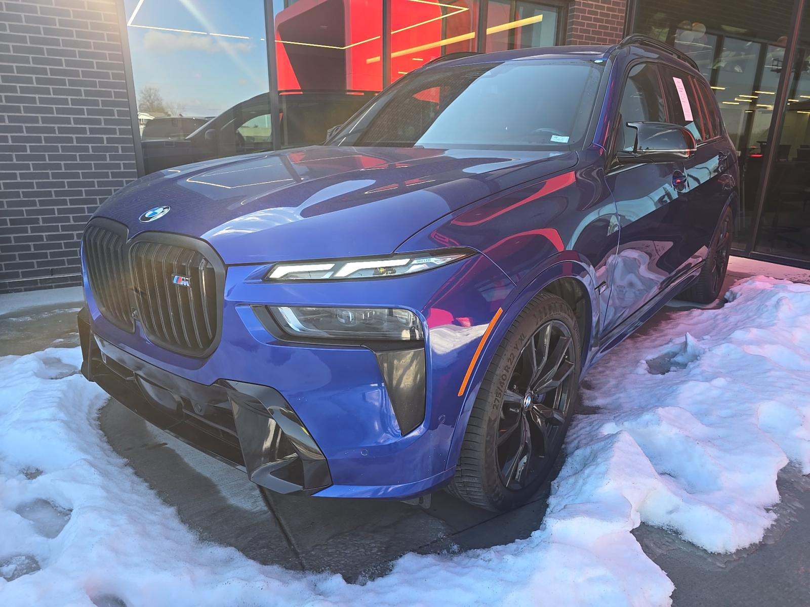 2023 BMW X7 M60i AWD