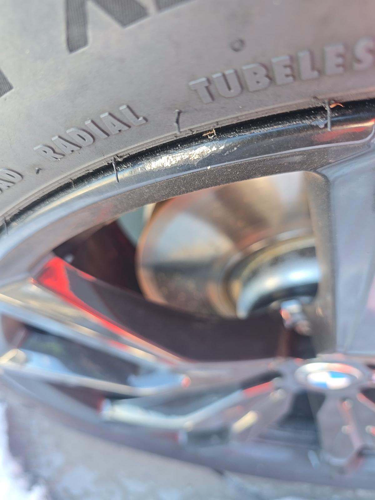 2023 BMW X7 M60i AWD