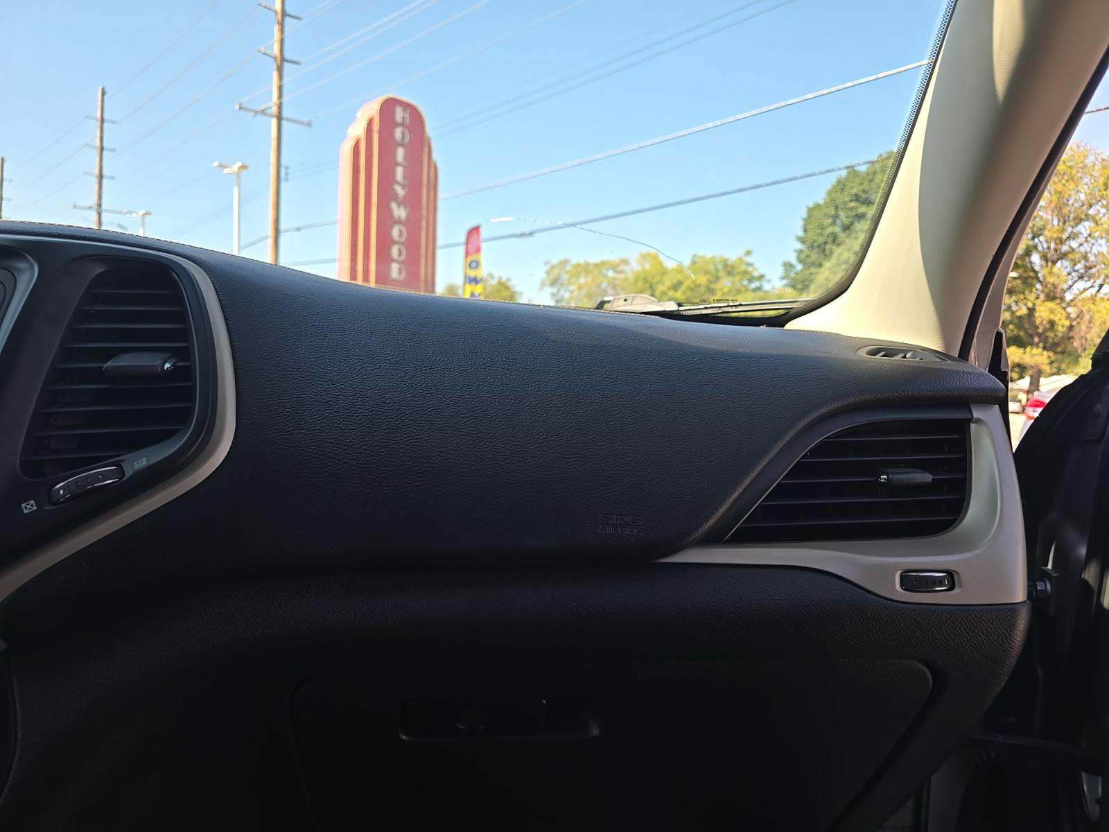 2017 Jeep Cherokee Sport AWD