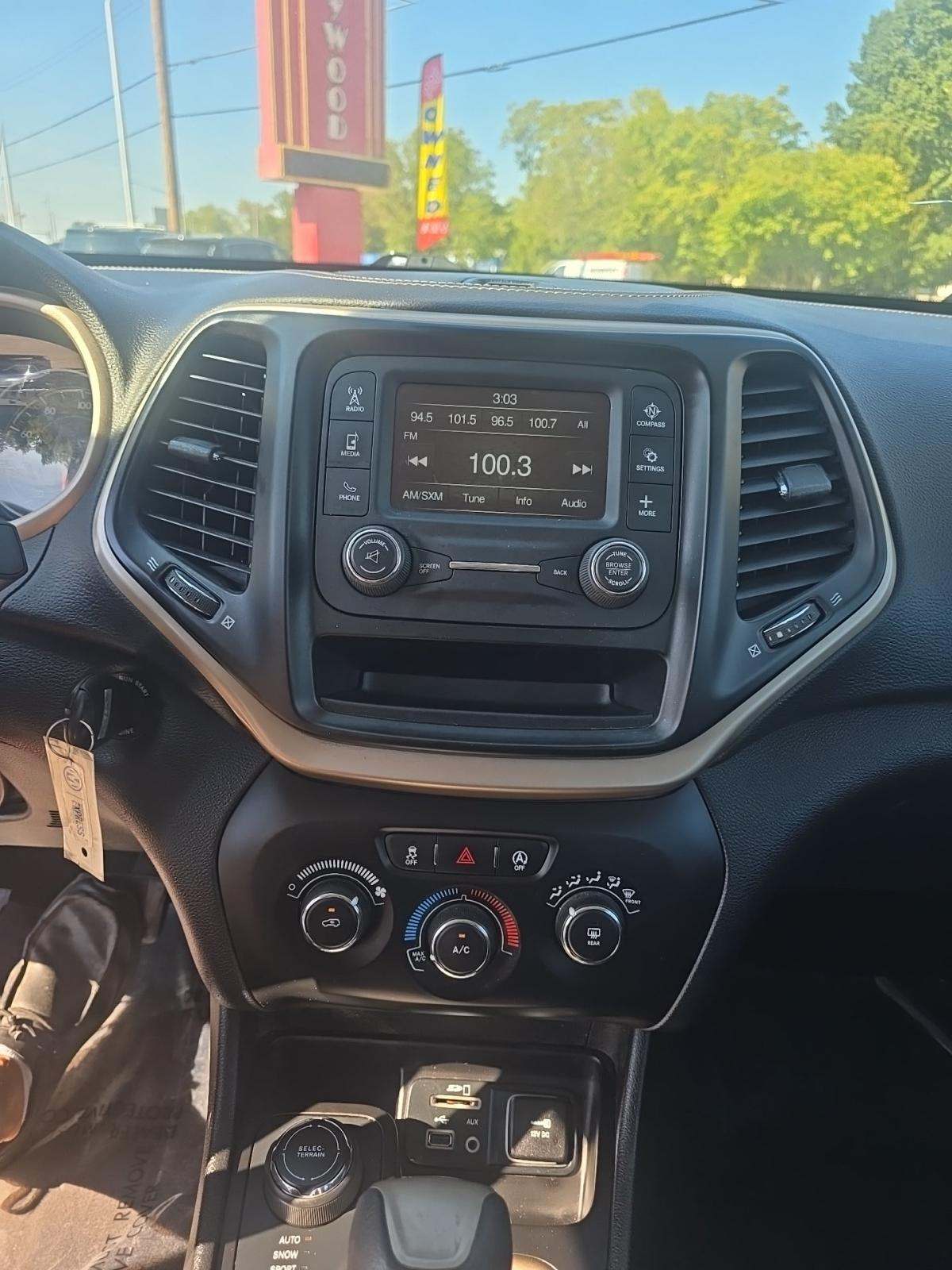 2017 Jeep Cherokee Sport AWD