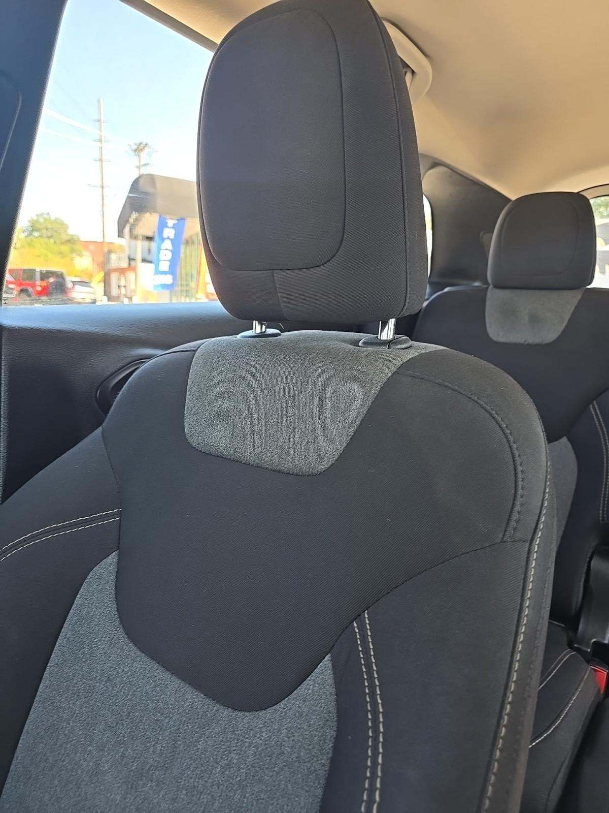 2017 Jeep Cherokee Sport AWD