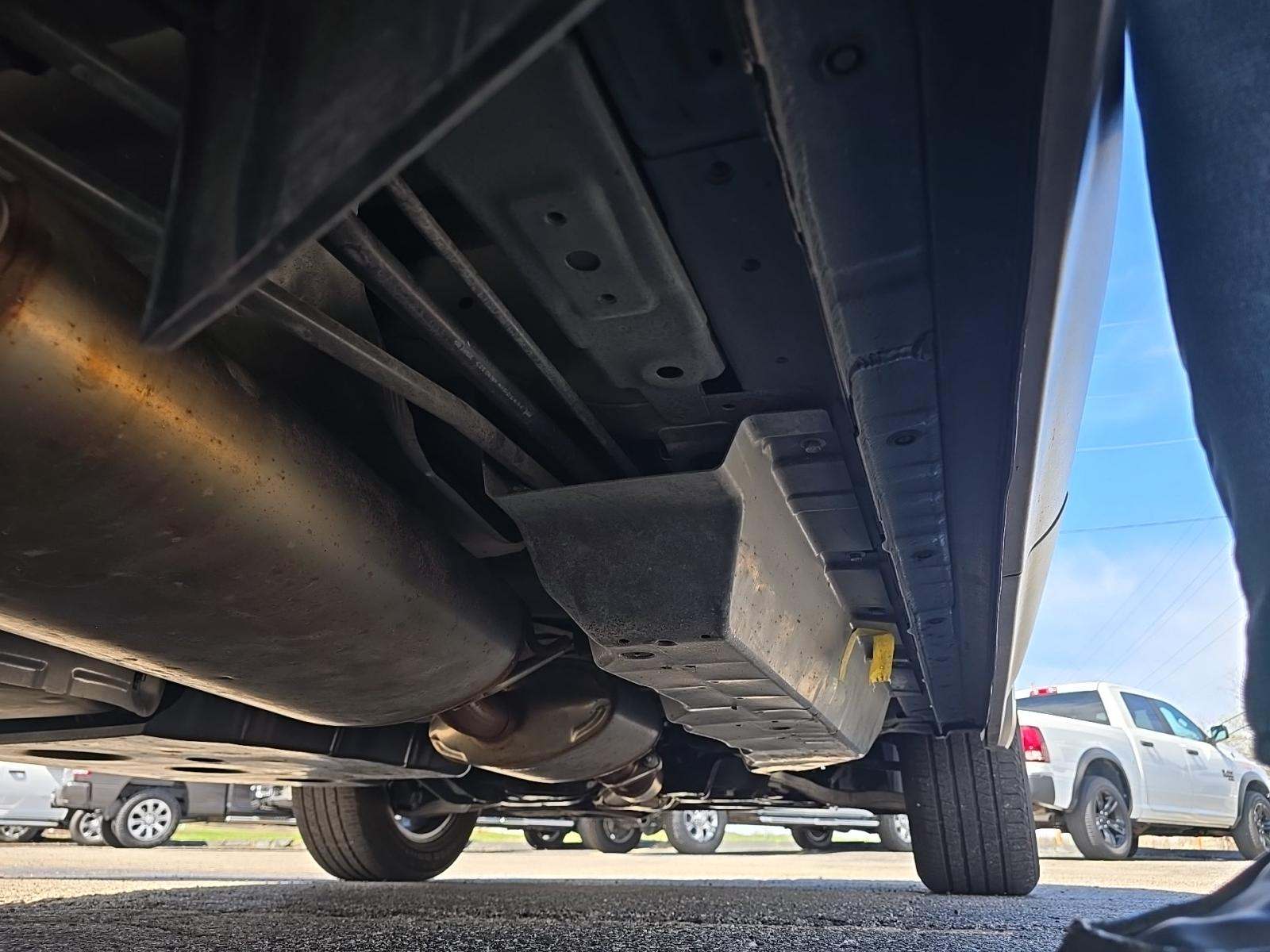 2025 Nissan Pathfinder SV FWD