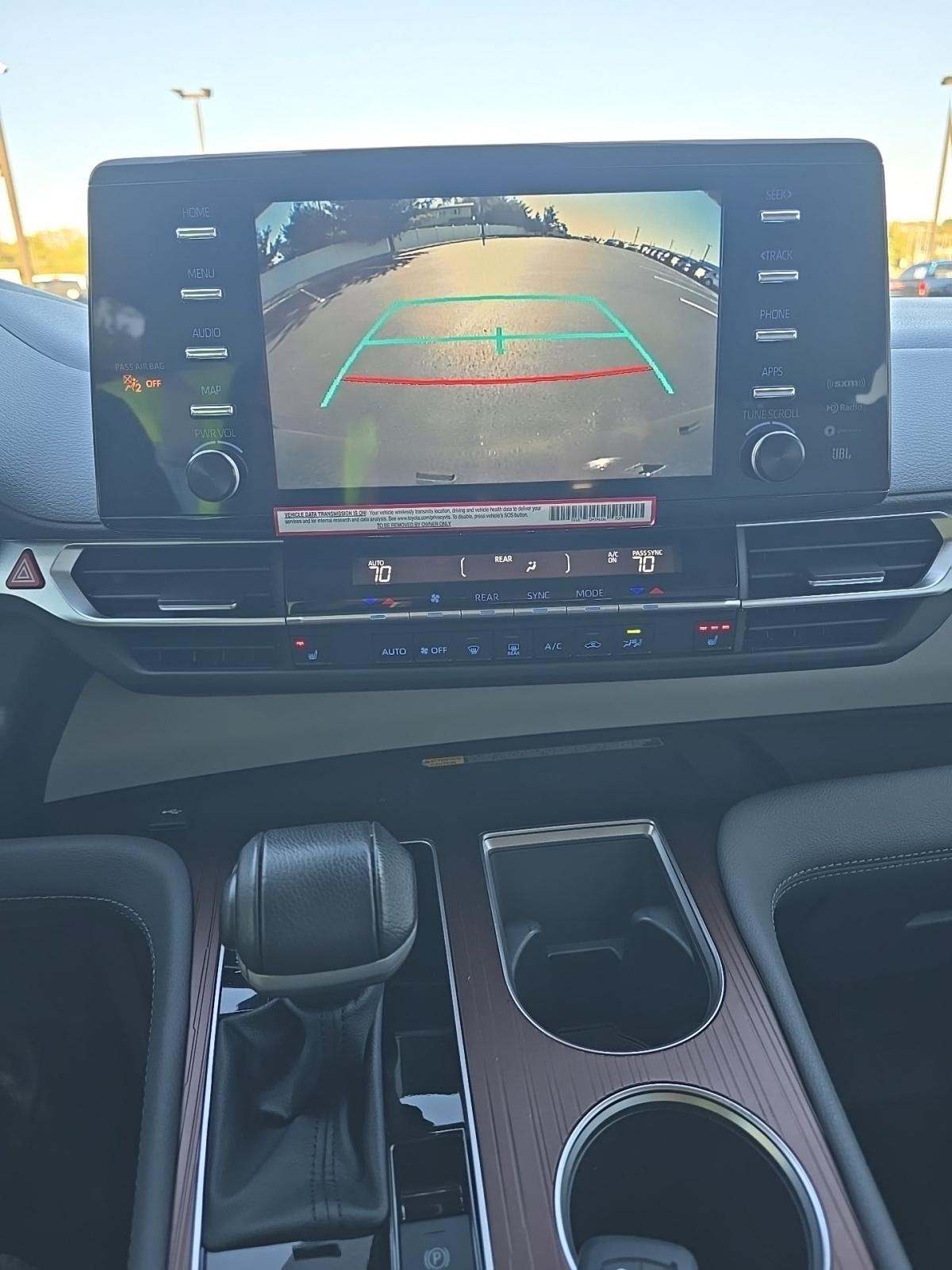 2024 Toyota Sienna XLE FWD