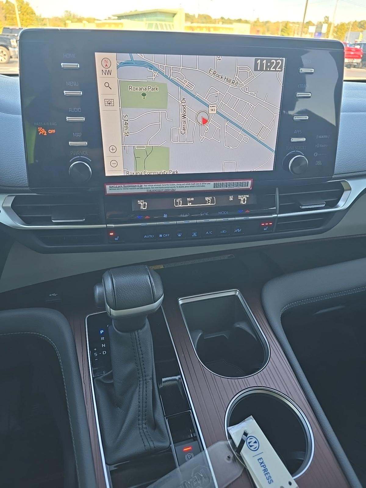 2024 Toyota Sienna XLE FWD