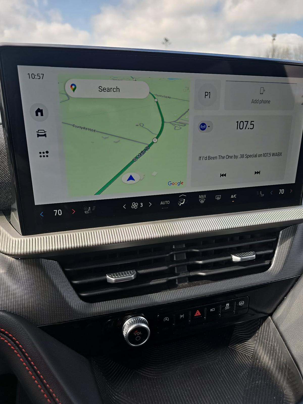 2025 Ford Explorer ST-Line AWD