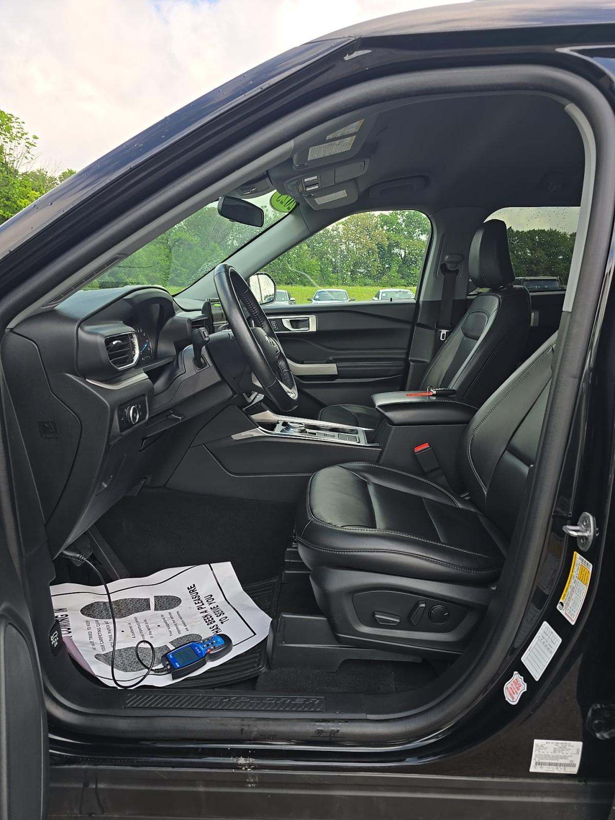 FORD EXPLORER - 2
