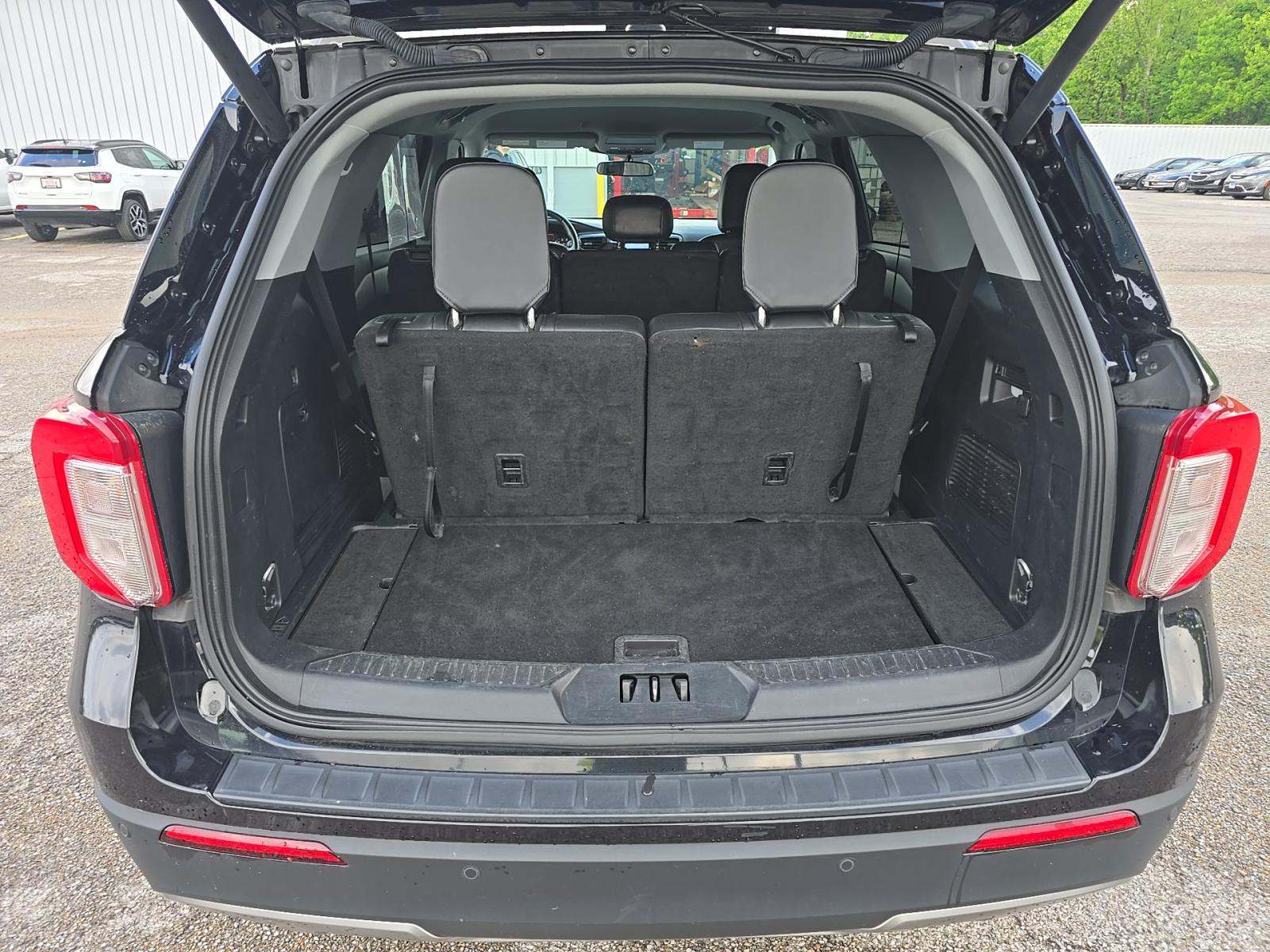 FORD EXPLORER - 9