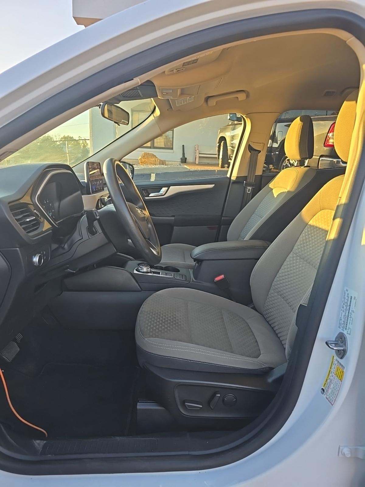 2020 Ford Escape SE FWD