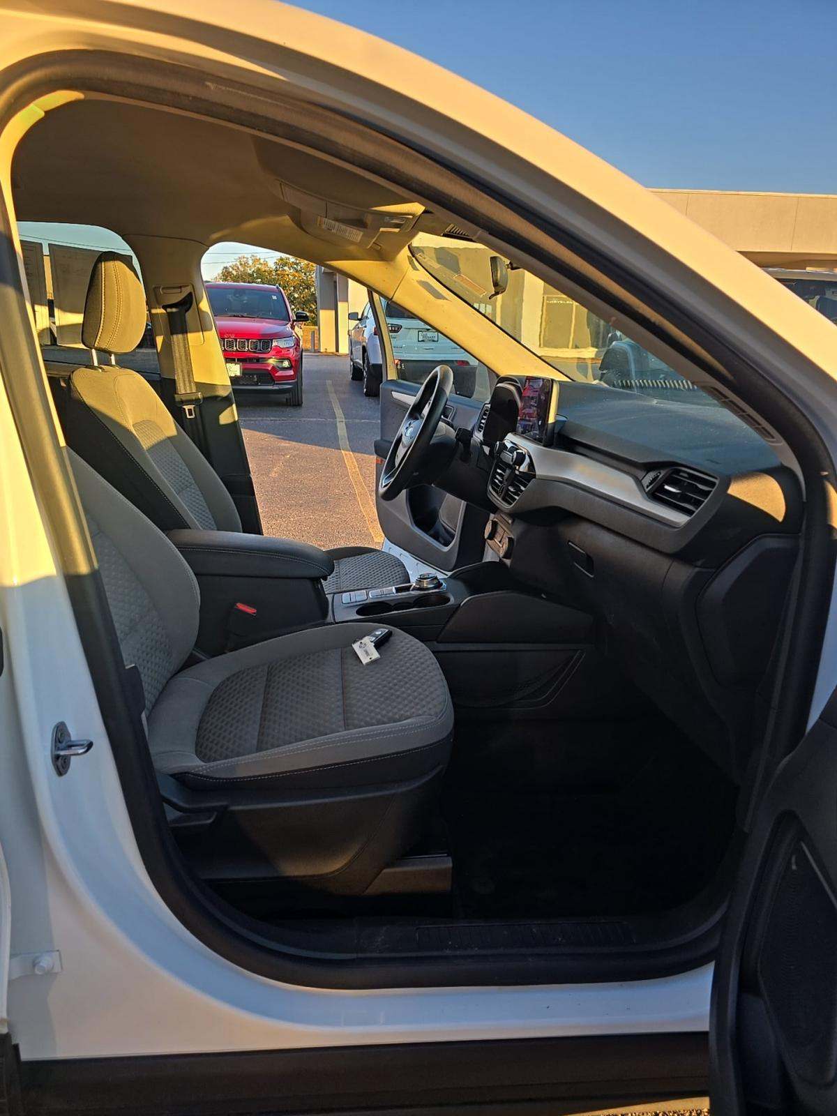 2020 Ford Escape SE FWD