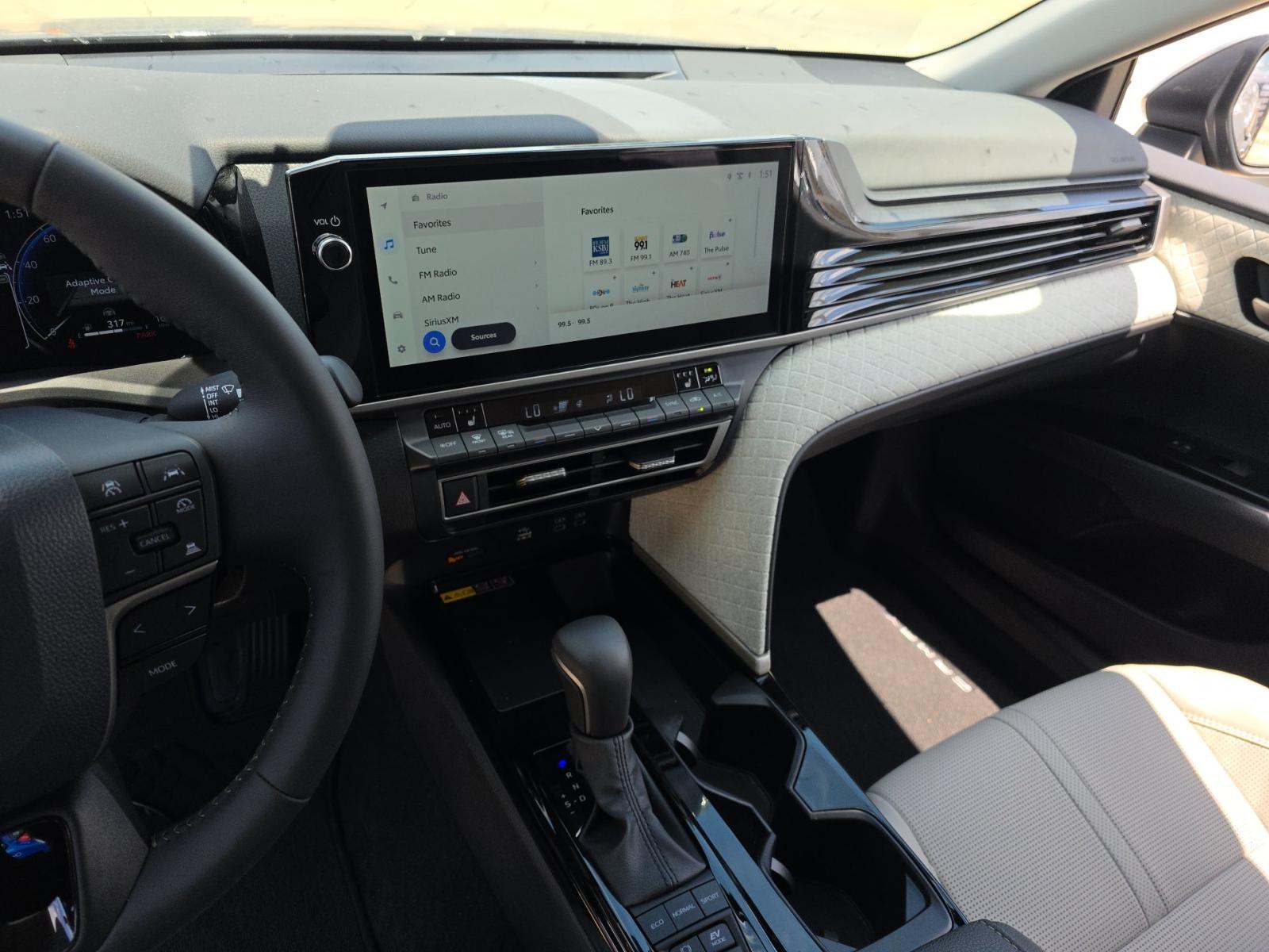 TOYOTA CAMRY - 10