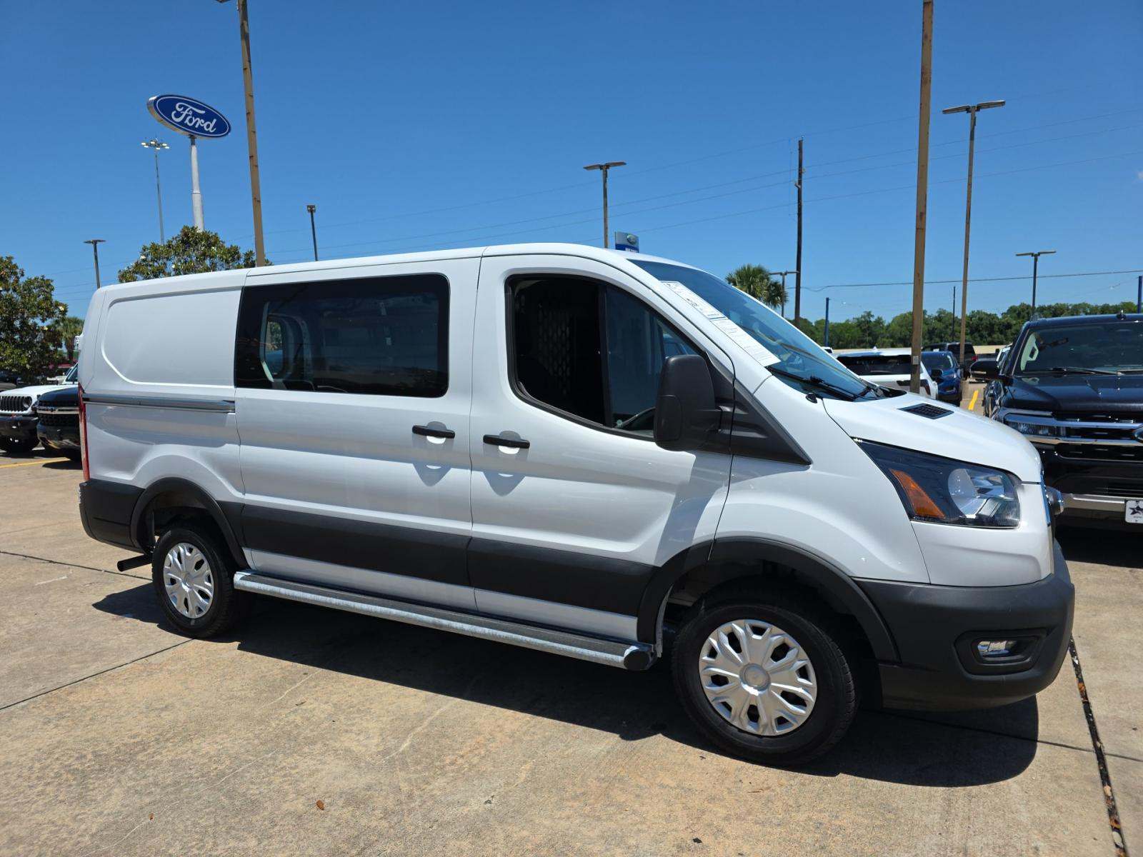 FORD TRANSIT 250 - 4