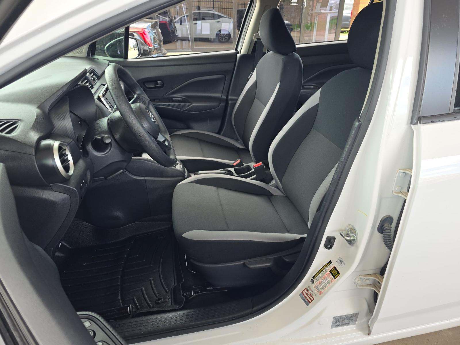 NISSAN VERSA - 6