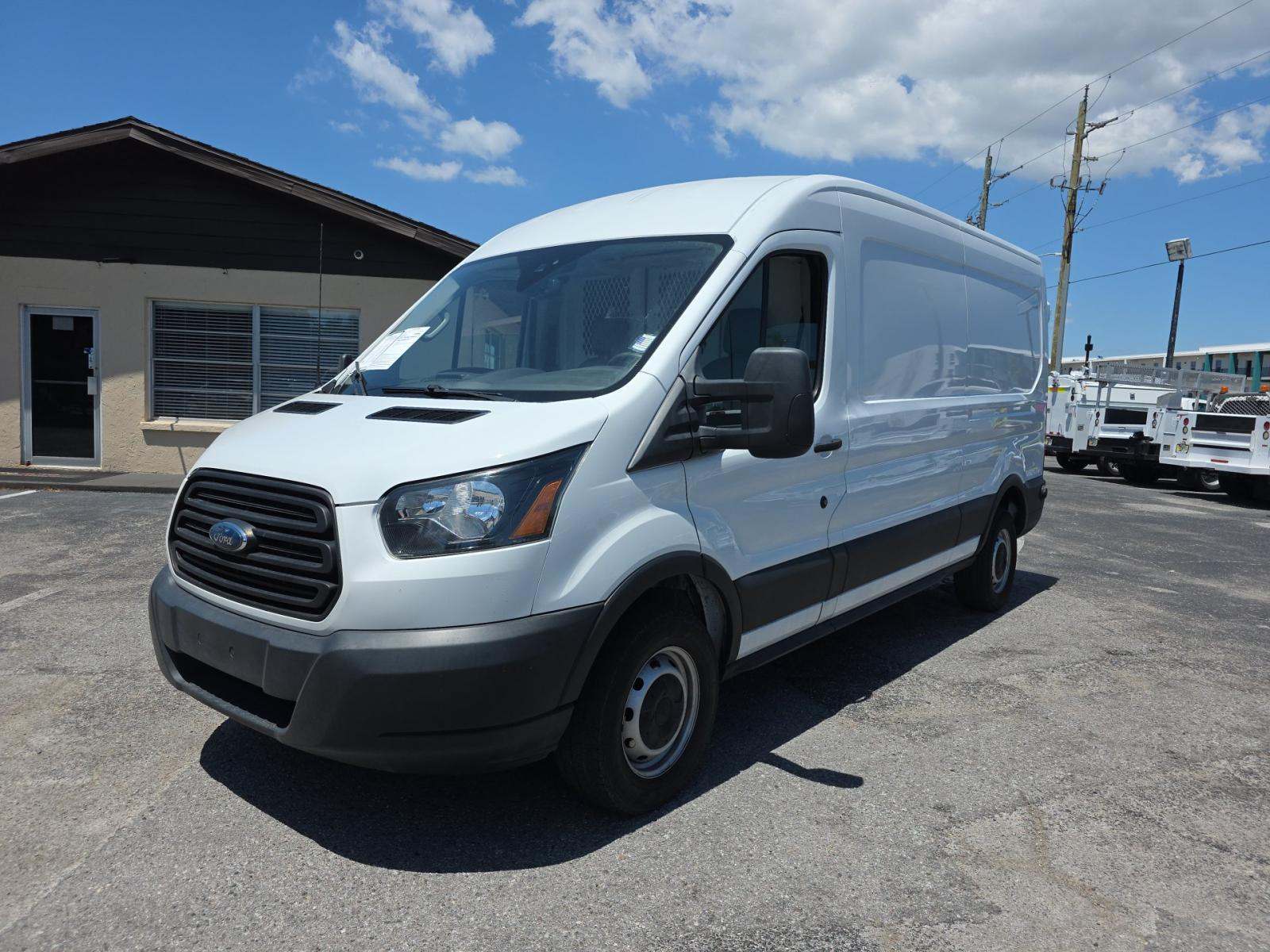 FORD TRANSIT 350 - 1
