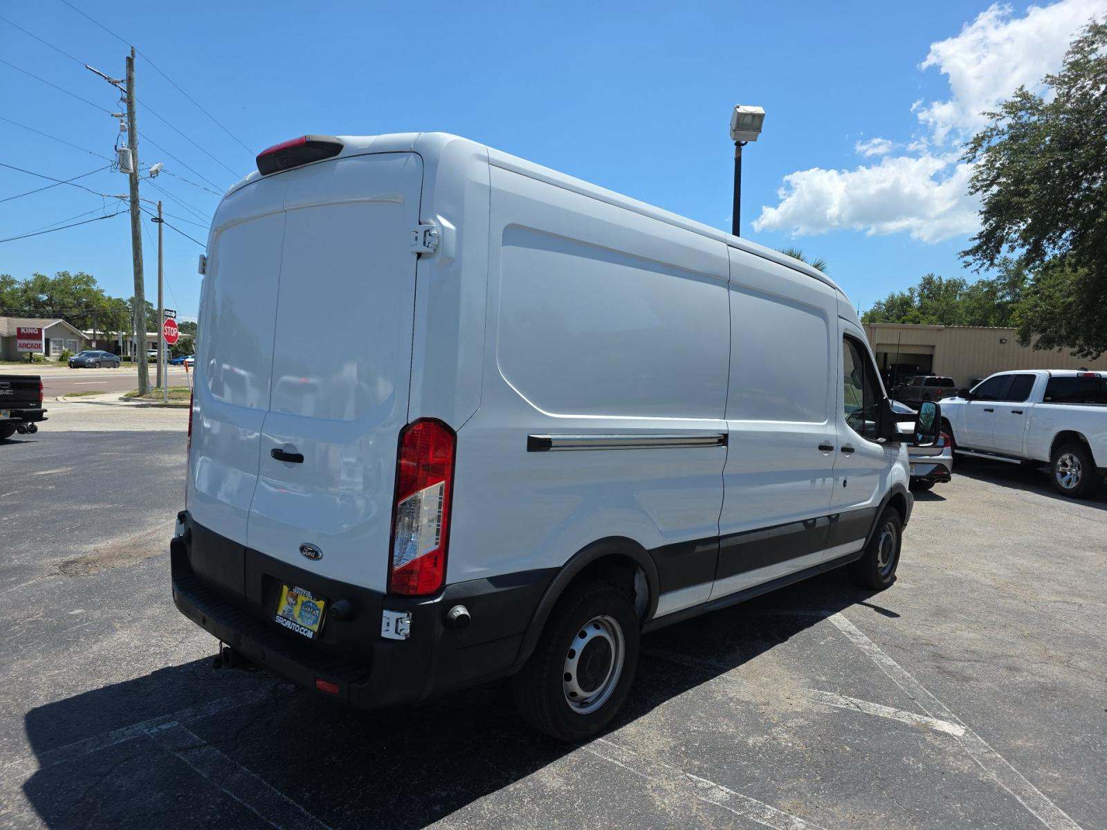 FORD TRANSIT 350 - 3