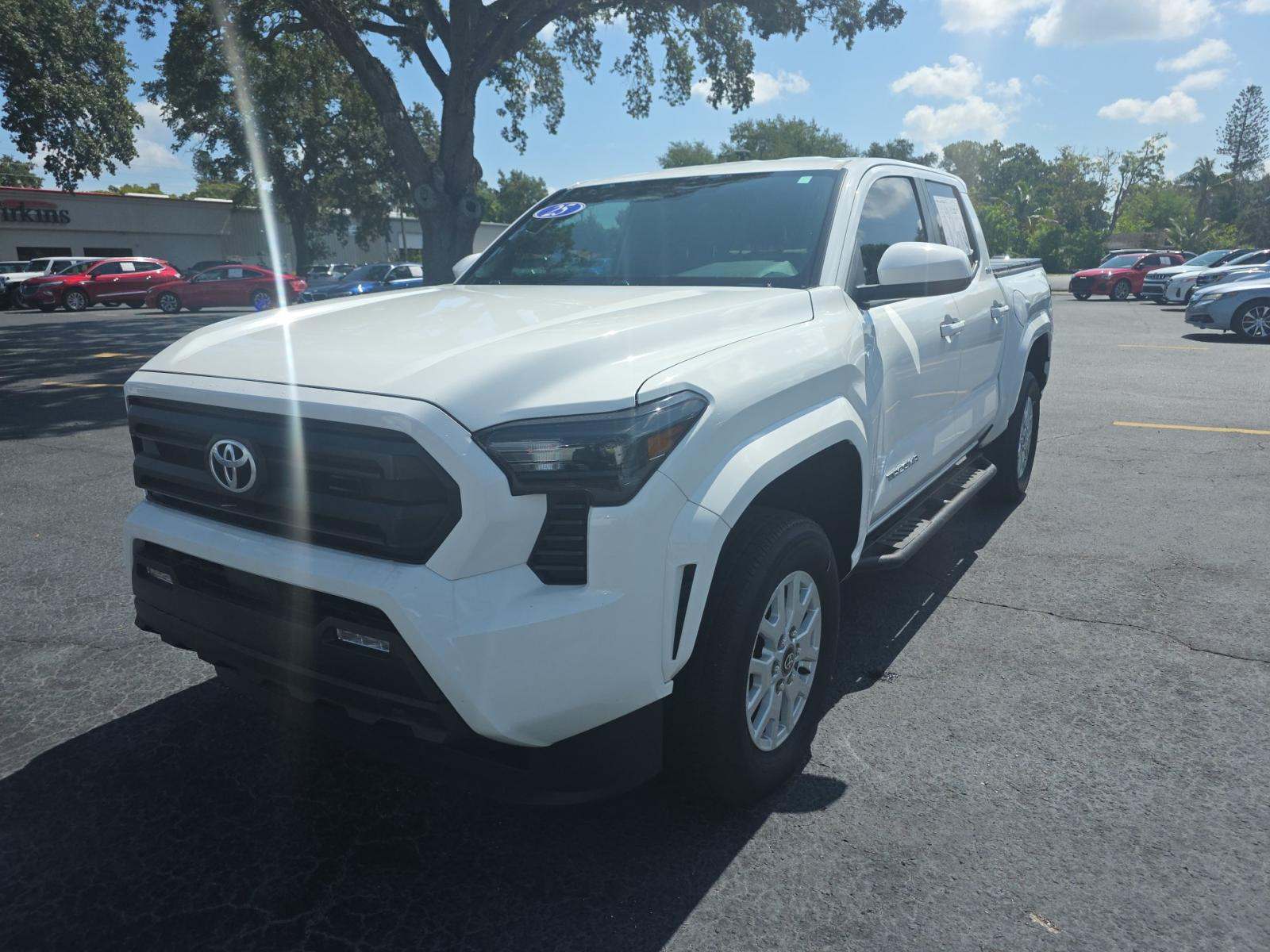 2025 Toyota Tacoma SR5 AWD