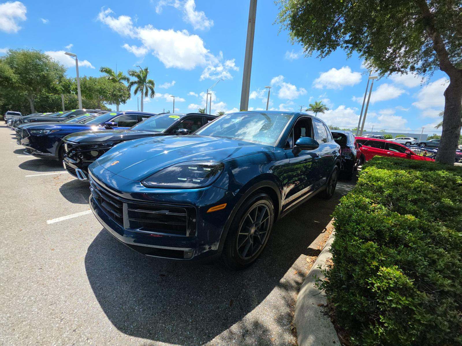 PORSCHE CAYENNE - 1