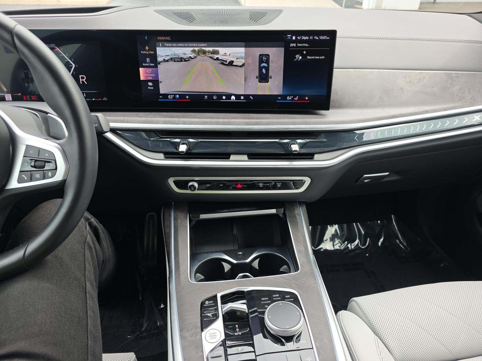2025 BMW X7 xDrive40i AWD