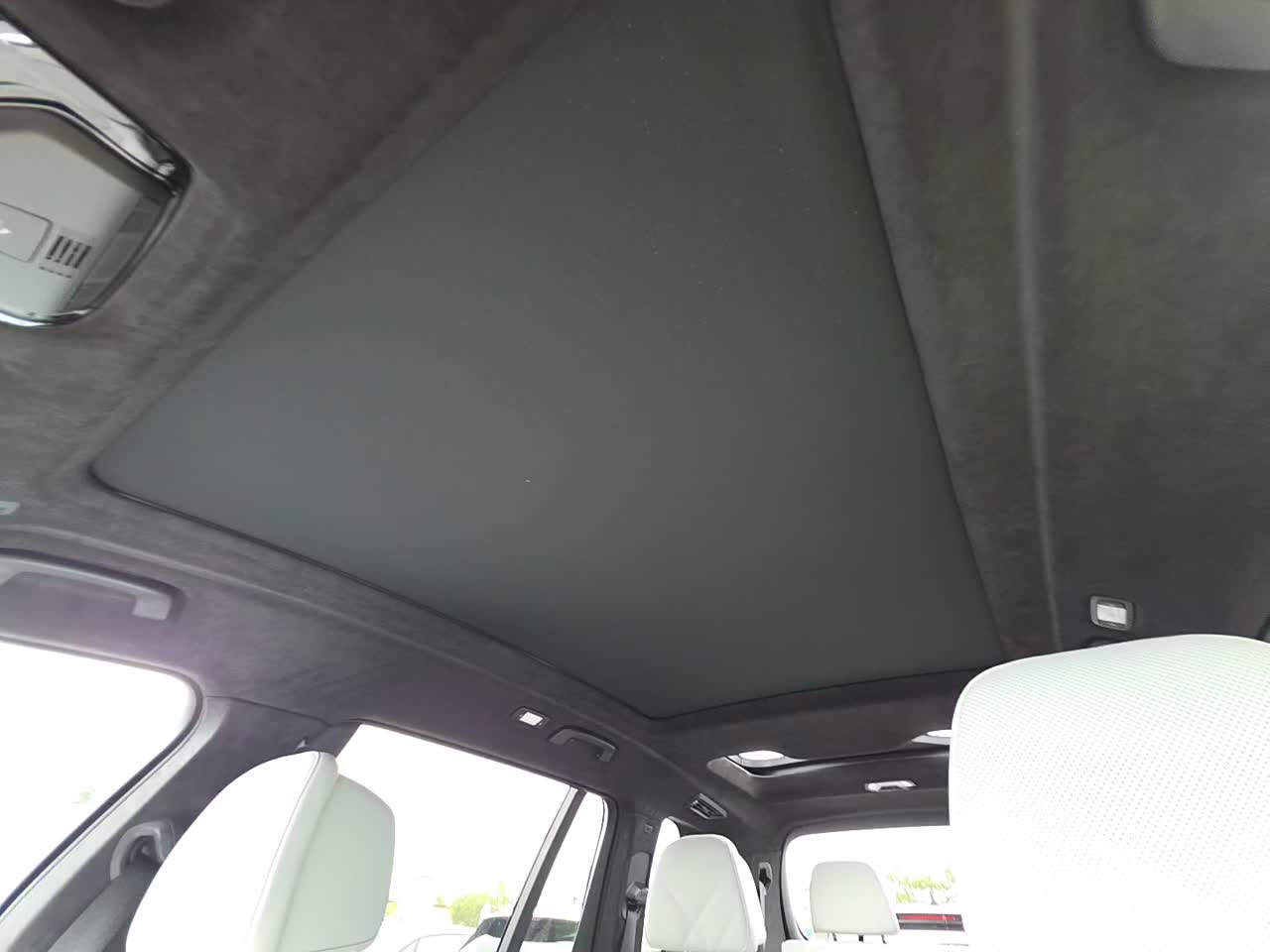 2025 BMW X7 xDrive40i AWD