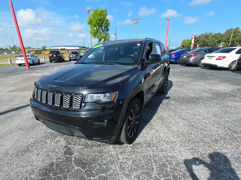 2020 Jeep Grand Cherokee Laredo Altitude Edition AWD