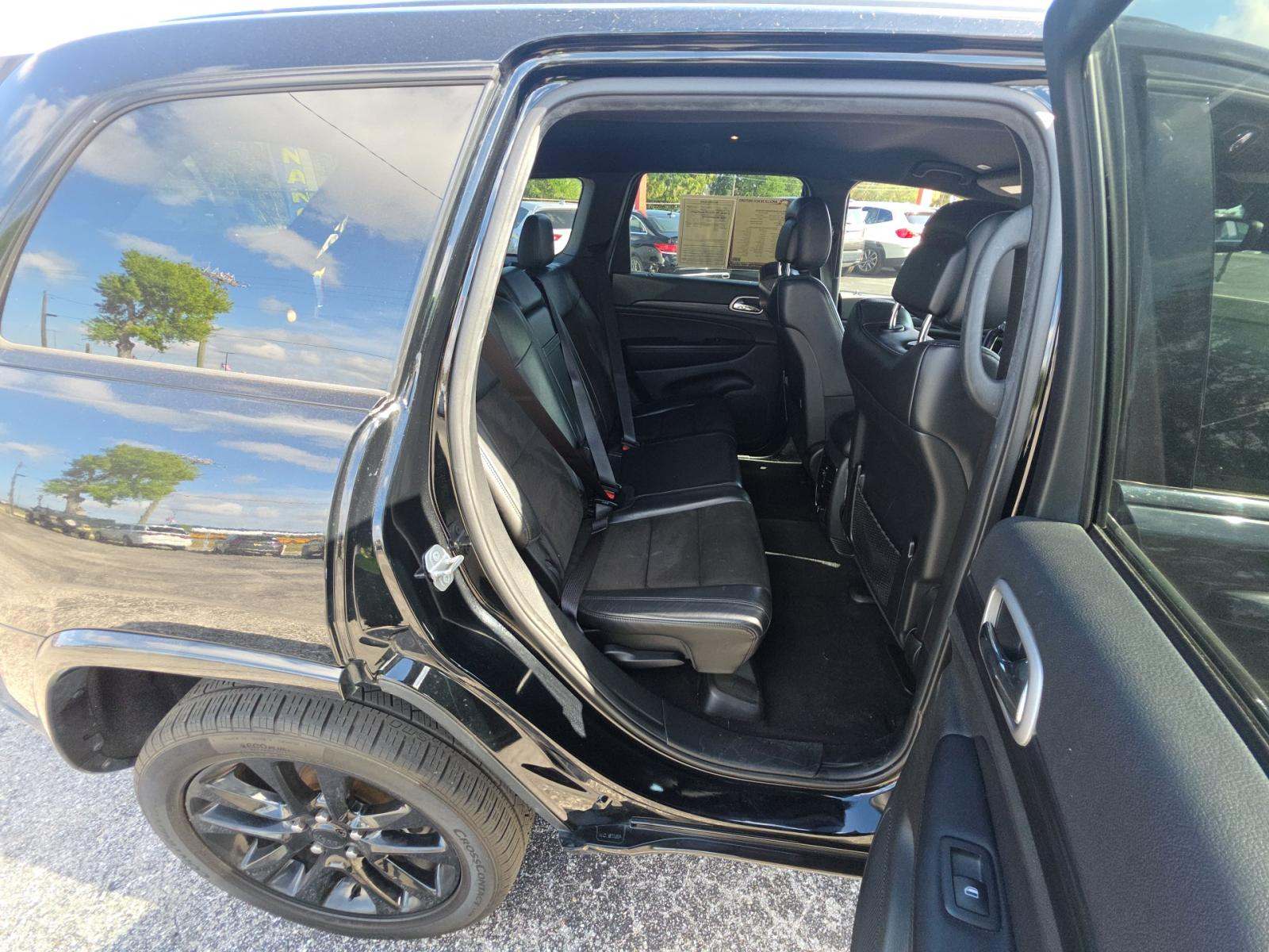 2020 Jeep Grand Cherokee Laredo Altitude Edition AWD